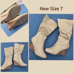 Journee Collection Cream Wedge Boots